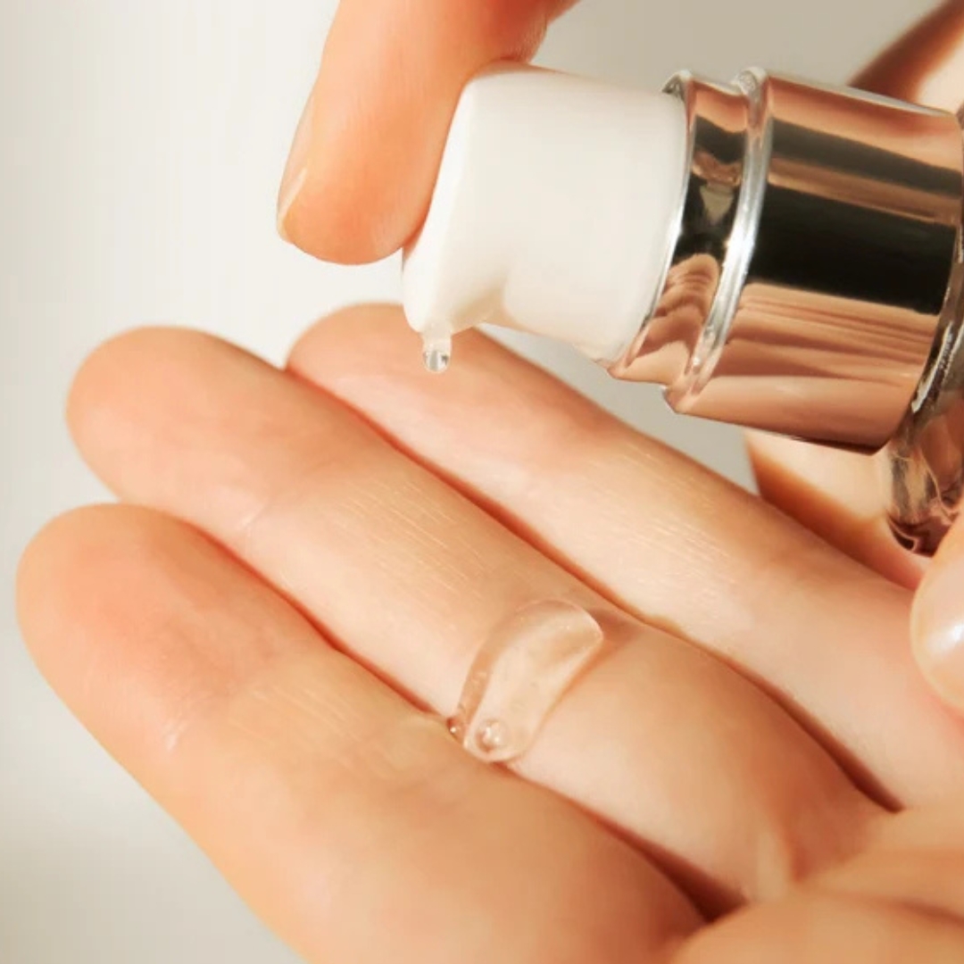 Close-up of Environ retinol serum bottle with text overlay explaining International Units (IU) and percentage concentration for safe and effective retinol use in skincare.”